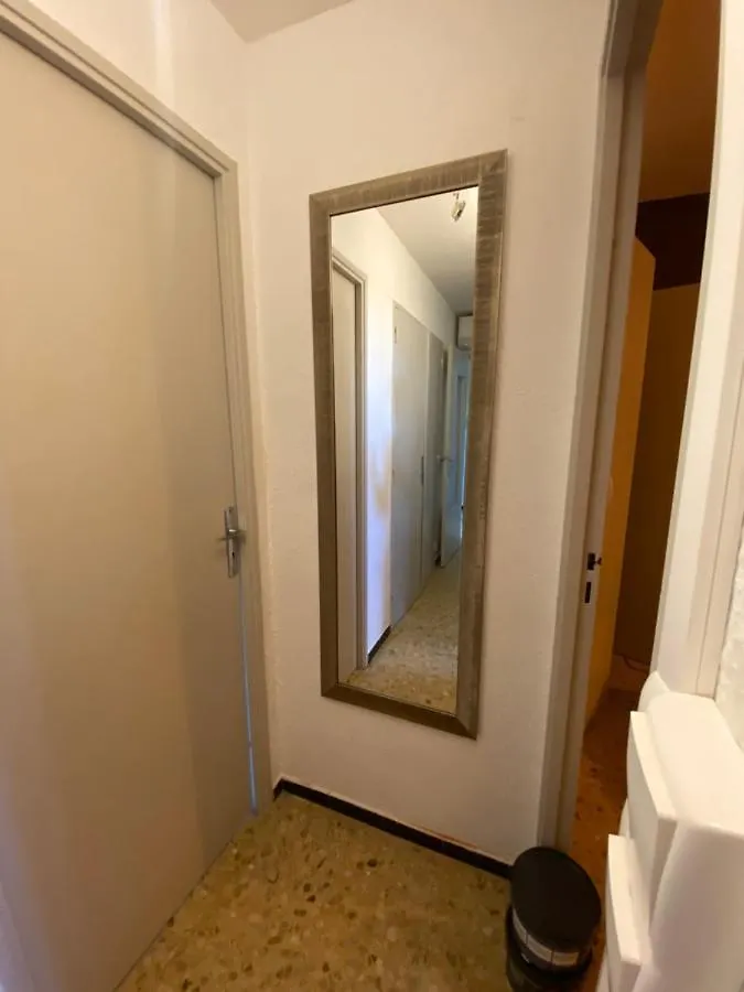 Appartement Climatise Avec 2 Chambres Avignon Lägenhet