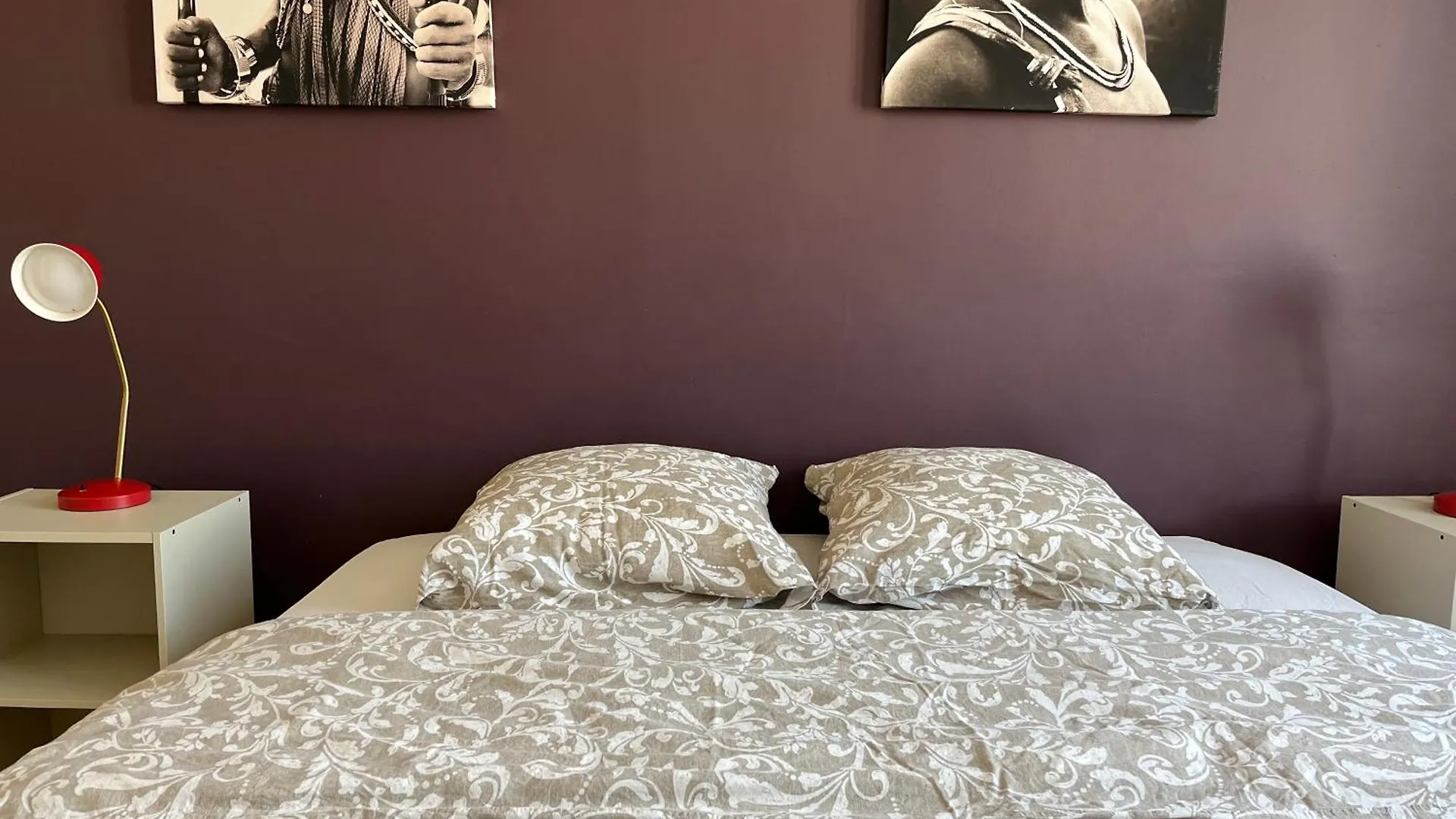 Lägenhet Appartement Climatise Avec 2 Chambres Avignon
